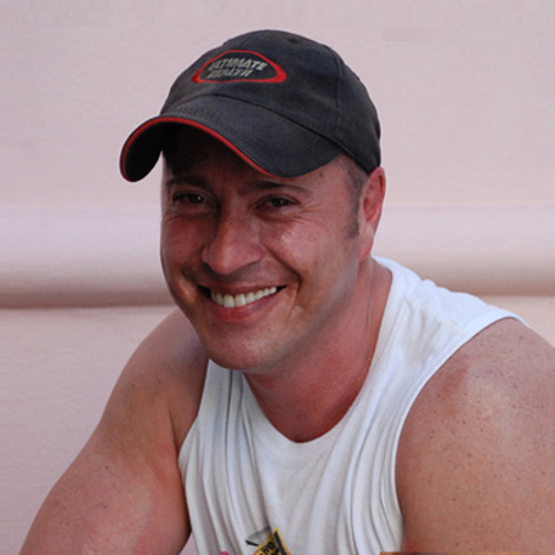 DJ/Producer Daniel Sun — artist photo