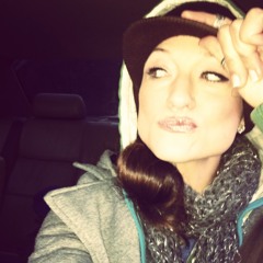 Kelly Watley (Lady Mae)