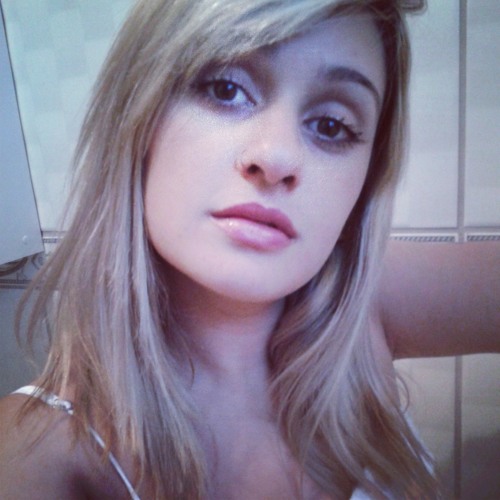 Camila Bernardes 2’s avatar