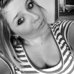 Jade Rhoda Lily Holmes