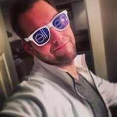 Christopher J Wilcox