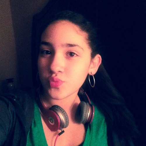 Stream Jasmine Garcia 25 music | Listen to songs, albums, playlists for