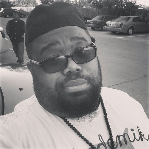 Parking Lot Feat- @Southsidedashh, @Bezdawg & @mreyerate Produced by @KustomBeats