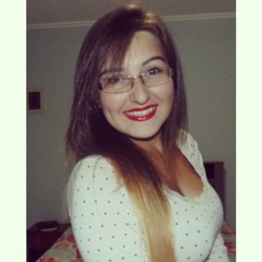 Ana Claudia Vila Nova