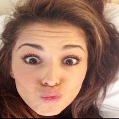 KarlaGomez EDM freak;)