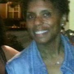 deenellie