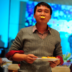 Khi Người Lớn Cô Đơn