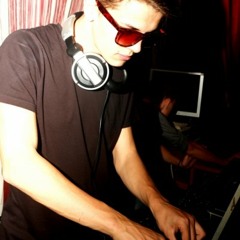 DJ BARNY