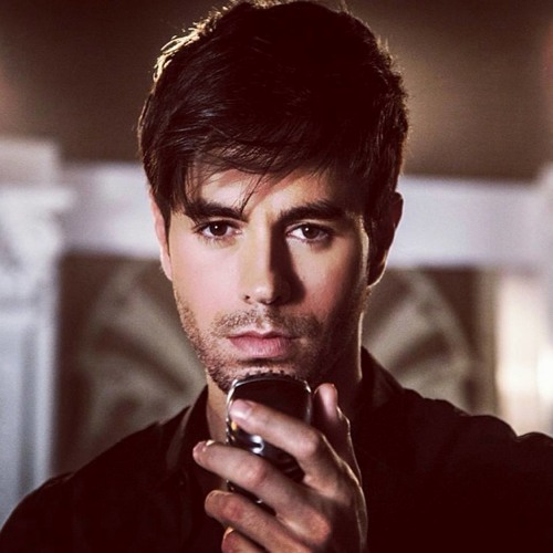 Enrique Iglesias Hairstyle  Latest Hairstyles of Spanish Singer  Mens  Hairstyles  Haircuts X