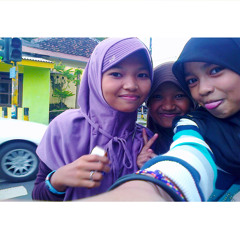 Ria Felvaria Cmberlyn