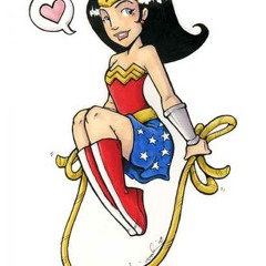 Em Louise (wonder woman)