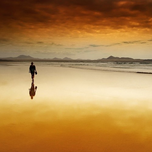 Thomas Jack ft Tom Suttor - Triangles (Extended Version)