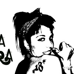 Lara Skunk