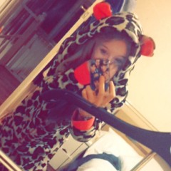 im a dinosour. rawr.