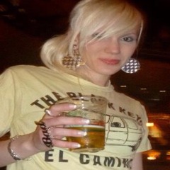 KellyLee Almost-Famous