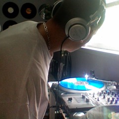 DJ.Hennessy