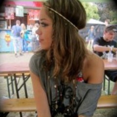 |Shelly Renea| intheflesh