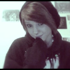 PrettyLittleRaveGurl