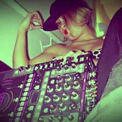 DJ Kitty Gyal