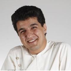 قطعه ای زیبا (سه تار استاد مشکاتیان همراه با استاد فرهنگ فر)