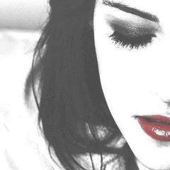 الاسود يليق بك