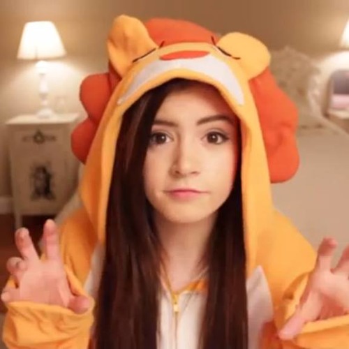 Chrissy Costanza Twitch