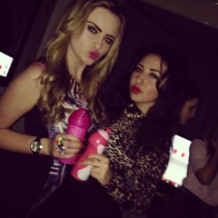 Ellie Randall smells