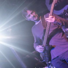 Hamza Omar Saeed am Bass