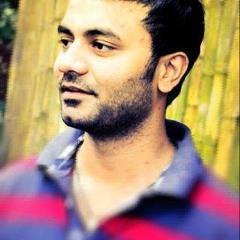 Hamari adhuri kahani.  Cover