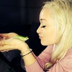 Toni Redfern ᵇᵅᵇᵞ ッ