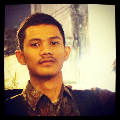 Stream Hampa Ari Lasso Cover by Muhammad Angga Muntaha Listen online