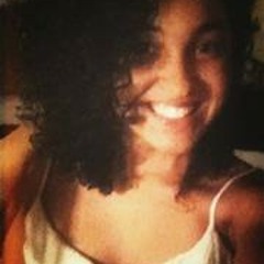 Emanuelle Corrêa Morais