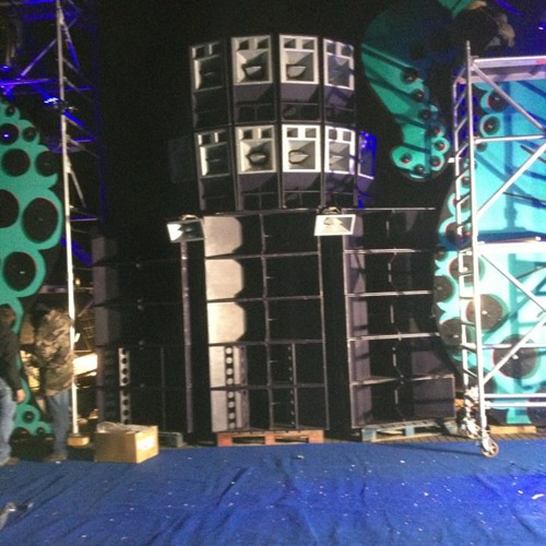 JAMESEP -  THE BASS SHAKE  fReEPaRtY MIX!  free download