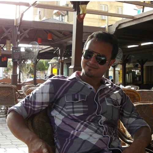 نازل بدور محمد محي