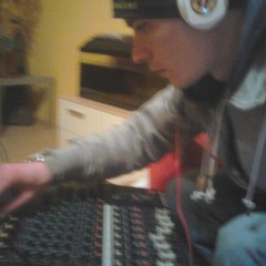 Mo  Live