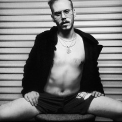 ARXIE LJ{ArchieLoveJones}