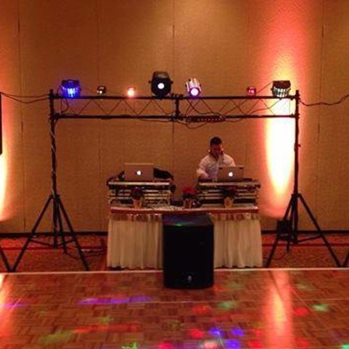 TRISTE NAVIDAD 85 BPM LOS FUJITIVOS