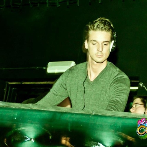 Montini DJ JULIEN PERRIER 16-03-2014 04u22