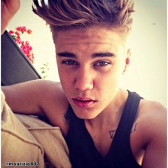 JUSTIN BIEBERR