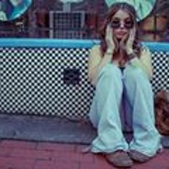 Macie Moon Pietrowicz