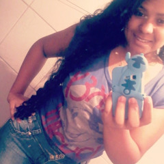 Stephanie Almeida 15