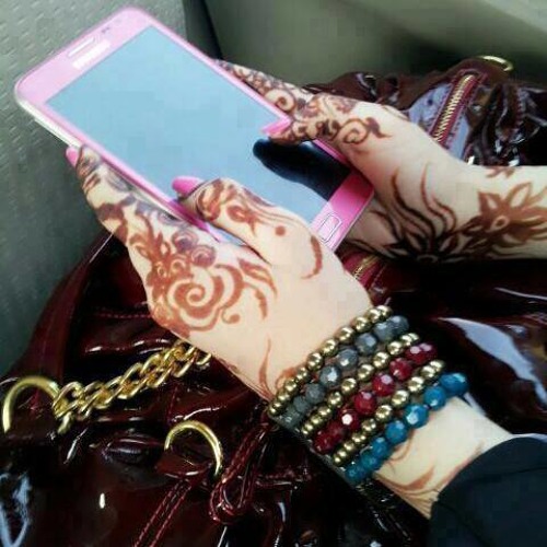 Dost milty hain bicharny k lyre... <3