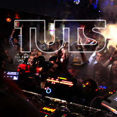 Tracks Up The Sleeve