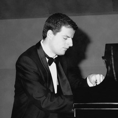 Claudio Carbó, piano