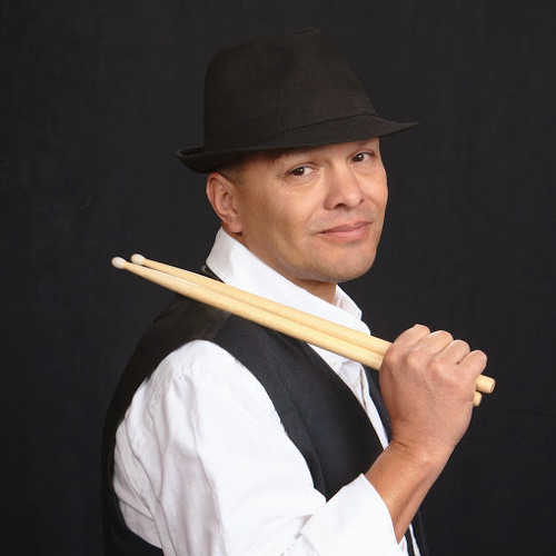 07 - Slippin Into Darkness (LIVE)