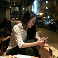 Yunjeong Elena Hwang