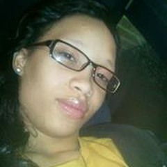 PrettyRed Whit Monea