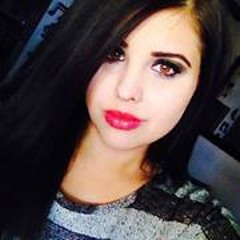 Courtney Thompson 32