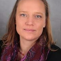 Nadine van der Hoff