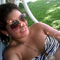 Carla Paredes M